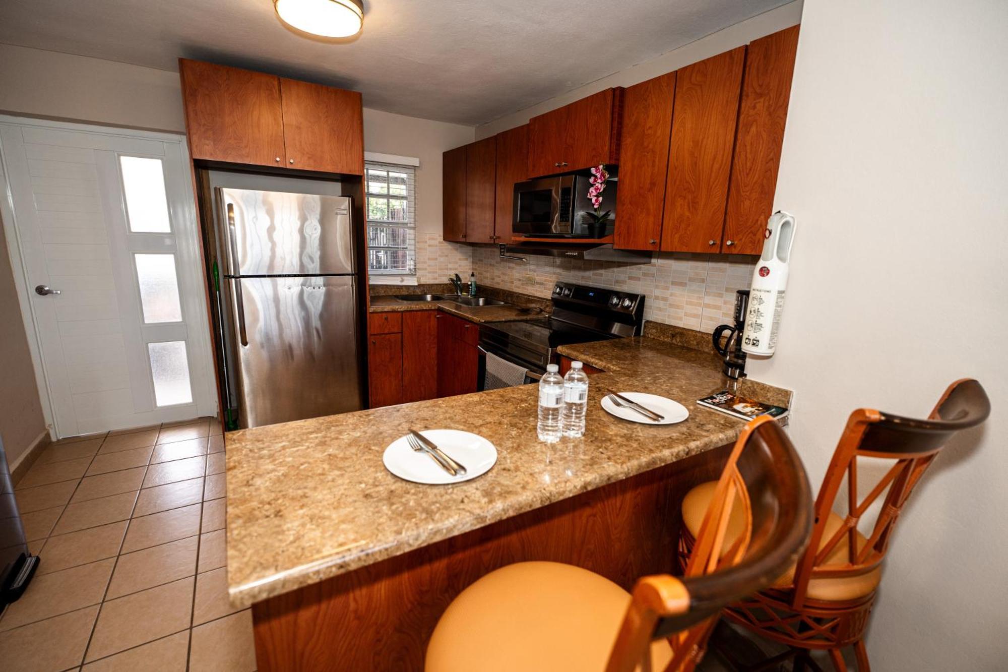 Private Jacuzzi Oasis With Mountain Views And Free Parking Lejlighed Ponce Eksteriør billede